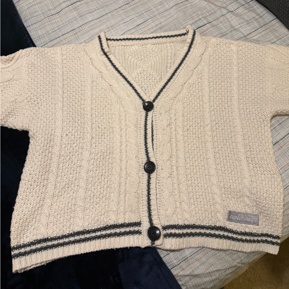 Taylor Swift December 2020 Folklore Taylor Swift patch Cardigan M/L